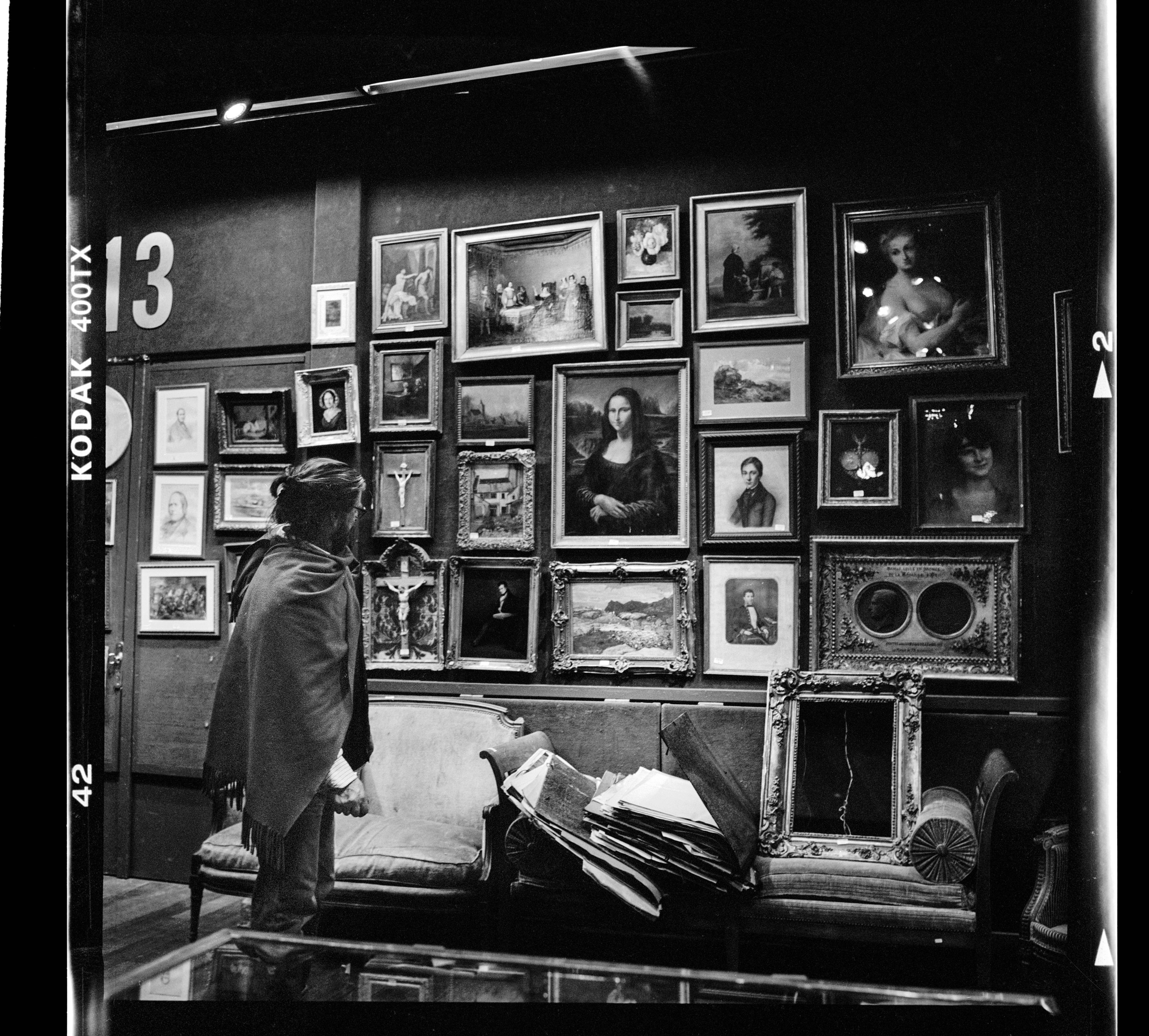 Photo d'Alexis Allemand à l'Espace Drouot - Les ventes aux enchères à Paris.
