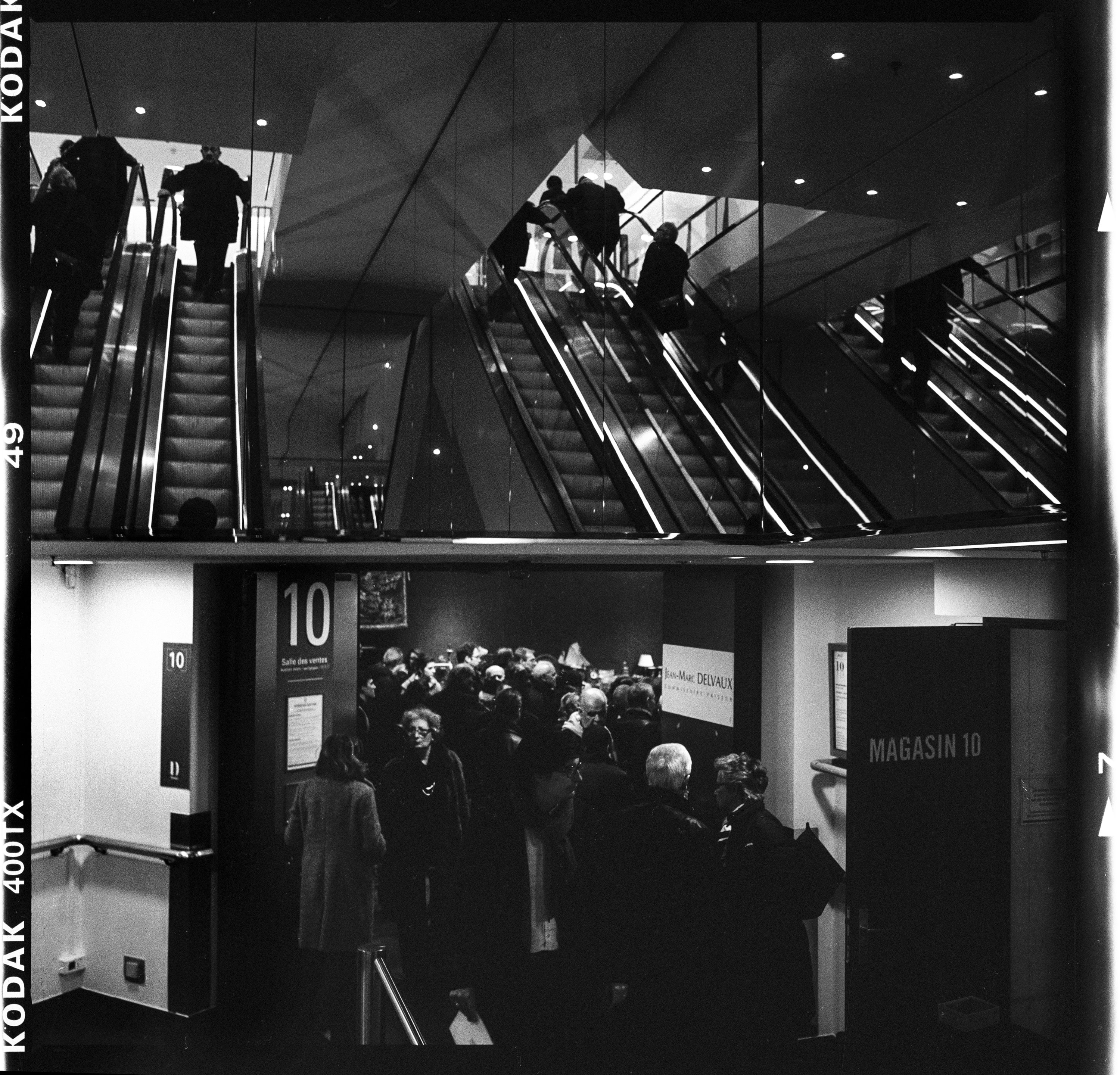Photo d'Alexis Allemand à l'Espace Drouot - Les ventes aux enchères à Paris.