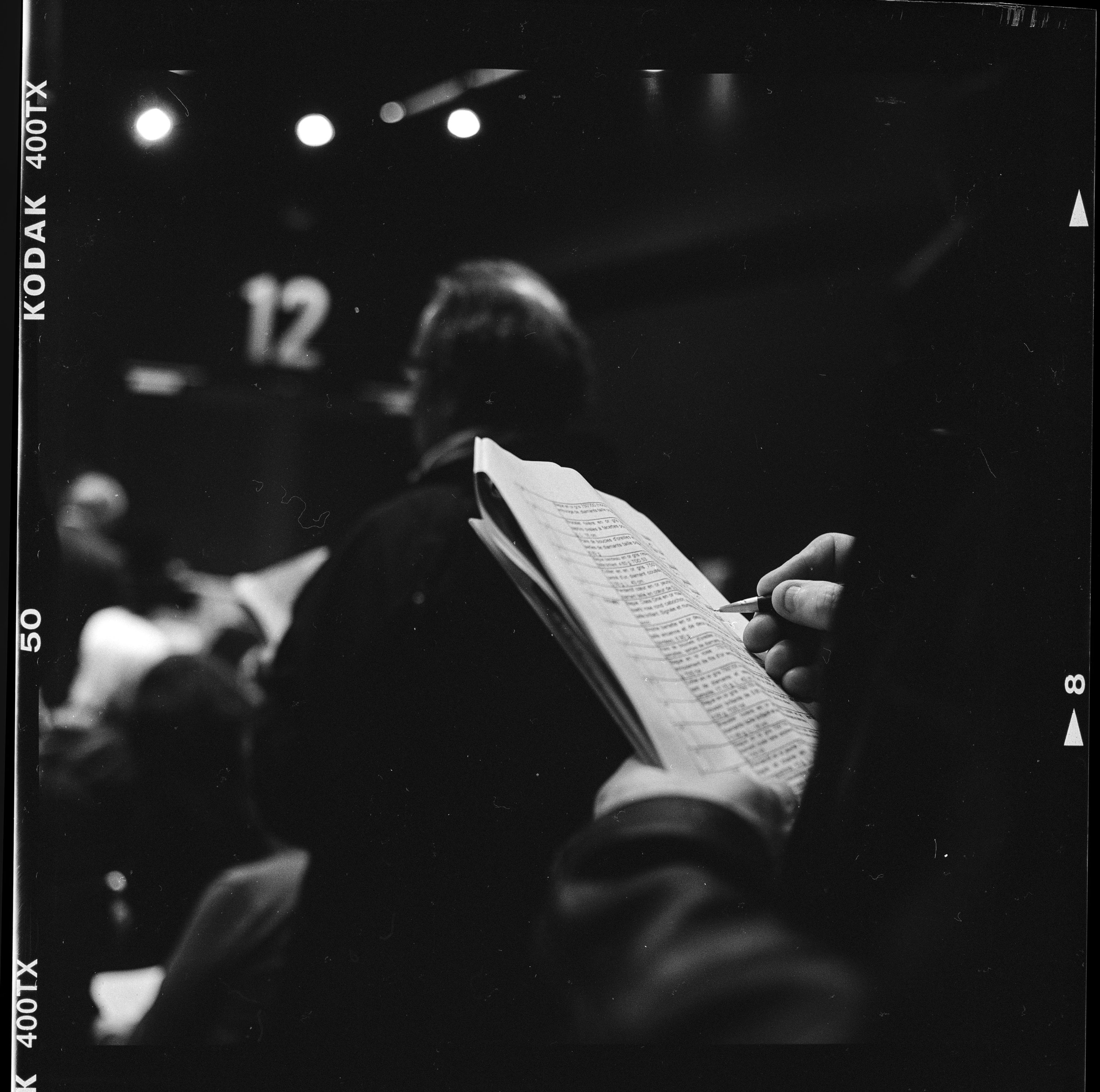 Photo d'Alexis Allemand à l'Espace Drouot - Les ventes aux enchères à Paris.