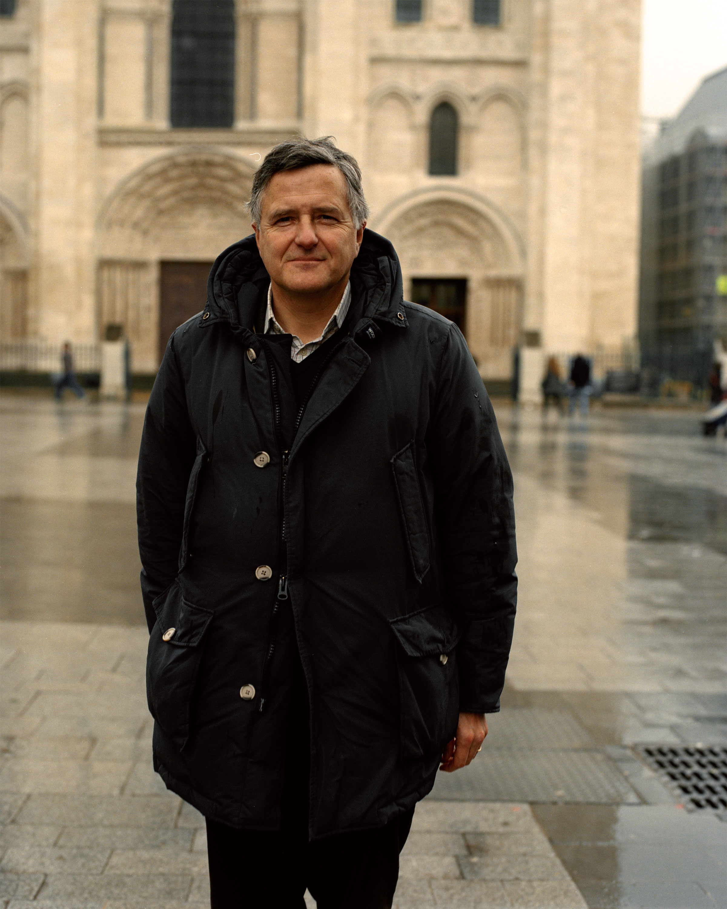 Photographies de Marie Deteneuille, prises le 21 janvier 2018 à l'occasion de la commémoration, par des monarchistes français, de la mort de Louis XVI. Un royaliste à la basilique Saint-Denis.
