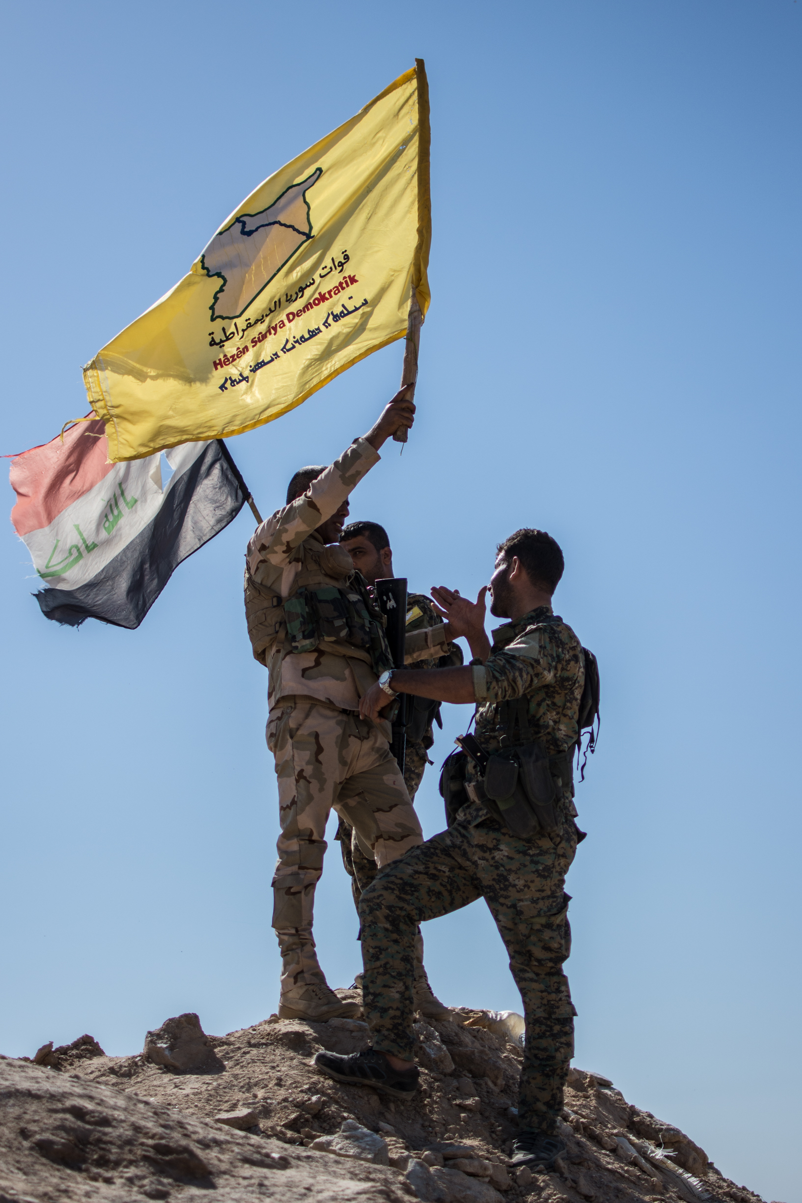 Photoreportage au Kurdistan. Notre reporter Pierre-Yves Baillet en Syrie avec les combattants kurdes.